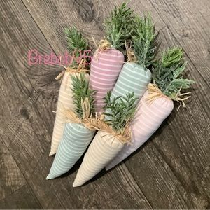 Rabbit Hill Farm Farmhouse Fabric Carrots - Set 6